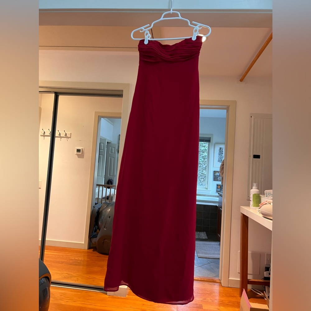 Nicole Miller Red Sweetheart Formal Gown with bow tie in back size 0